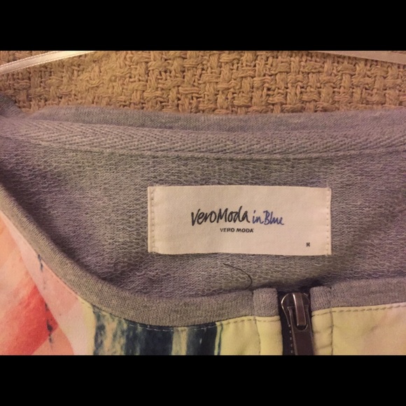 Watercolor zip up sweater - Picture 4 of 4